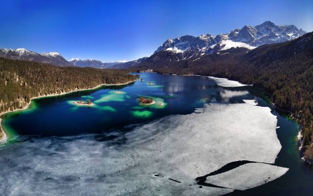 Eibsee und Zugspitze im Frühjahr