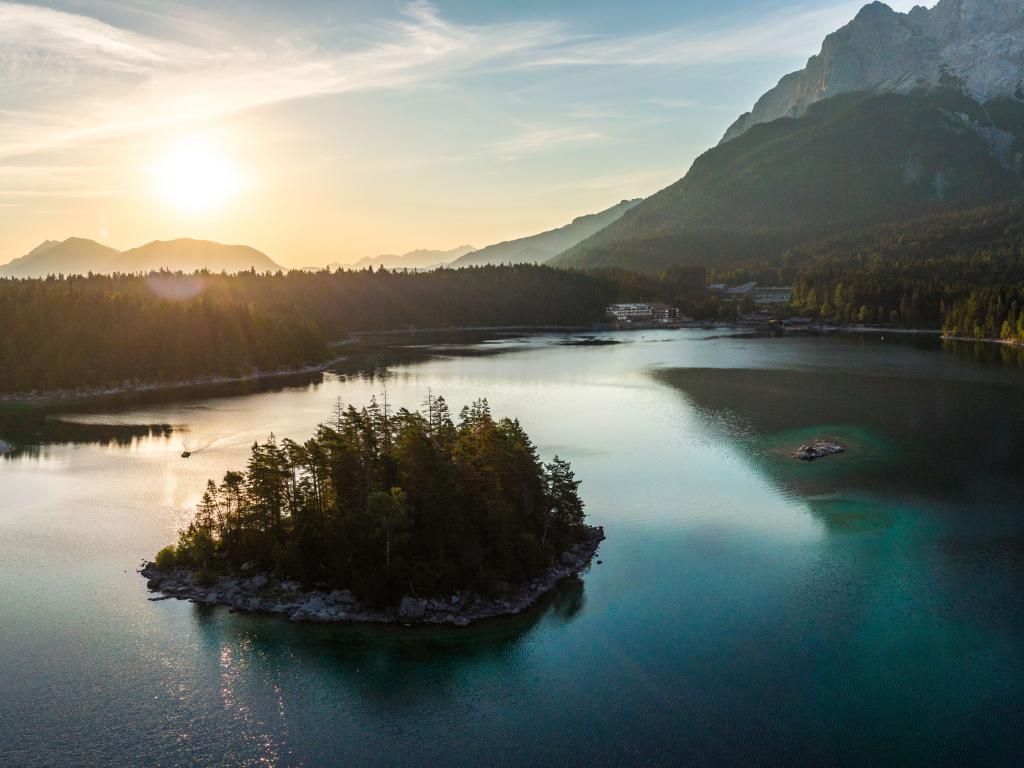 NaturHighlight an der Zugspitze Der Eibsee